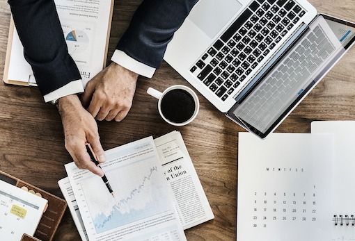 manageri-lideri-leadership-axioma